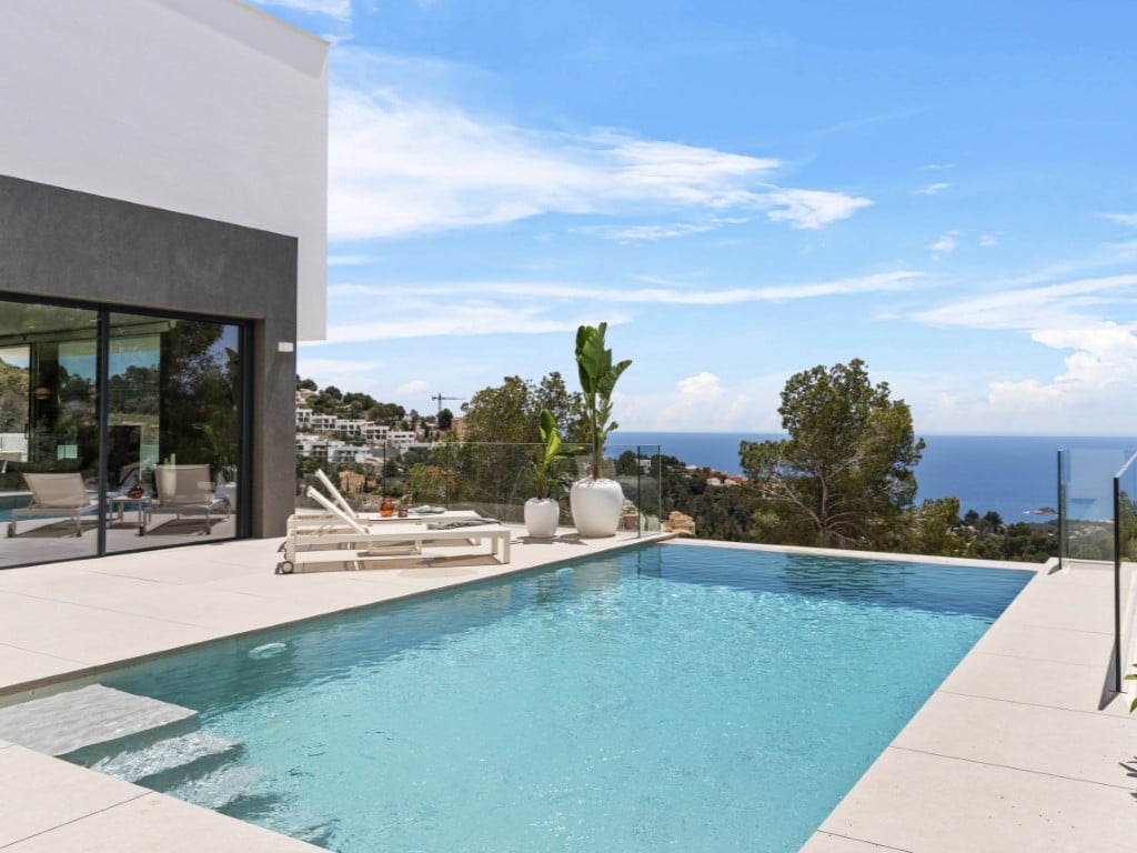 New luxury villa with sea views in Sierra de Altea