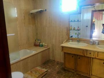 Property #TSR2572C - Image 4