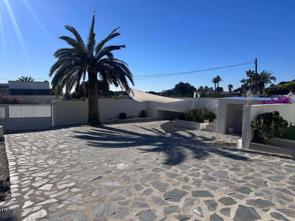 Villa de una sola planta con vistas al mar en venta en Moraira - 28