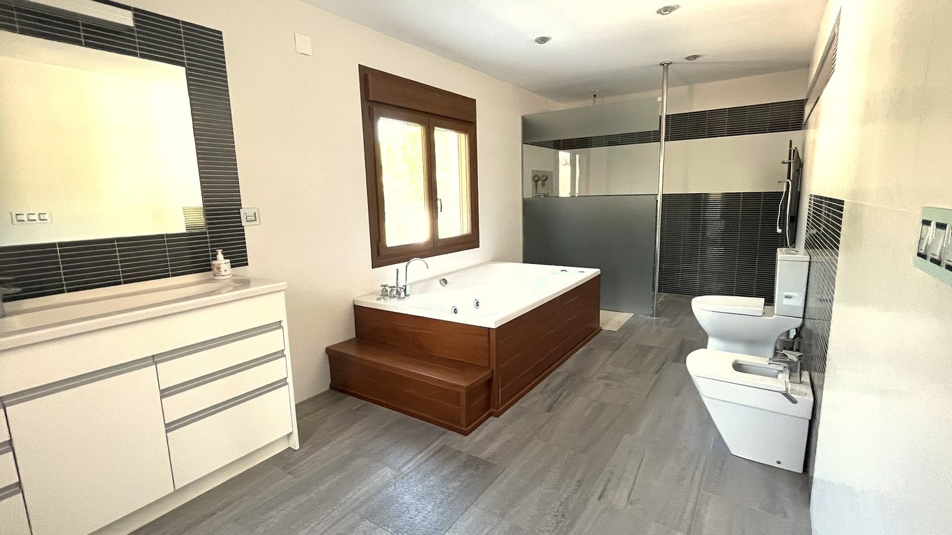 Property #RH20360 - 13