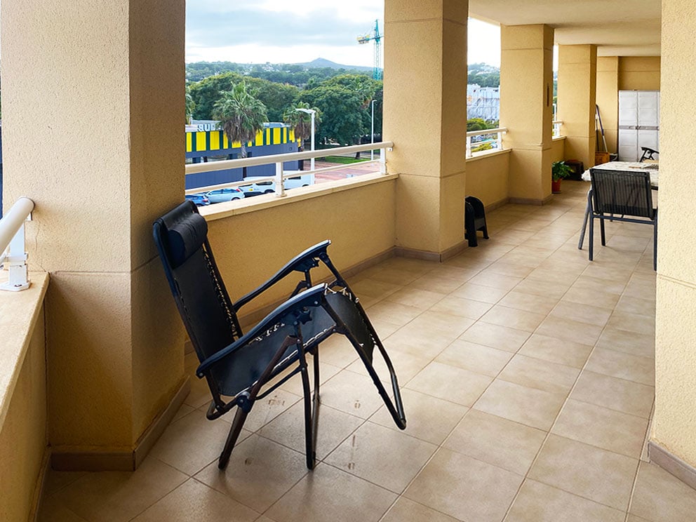 Top-floor 3‑bedroom penthouse with sea views — Golden Beach II