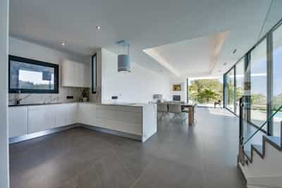 Property R4357066