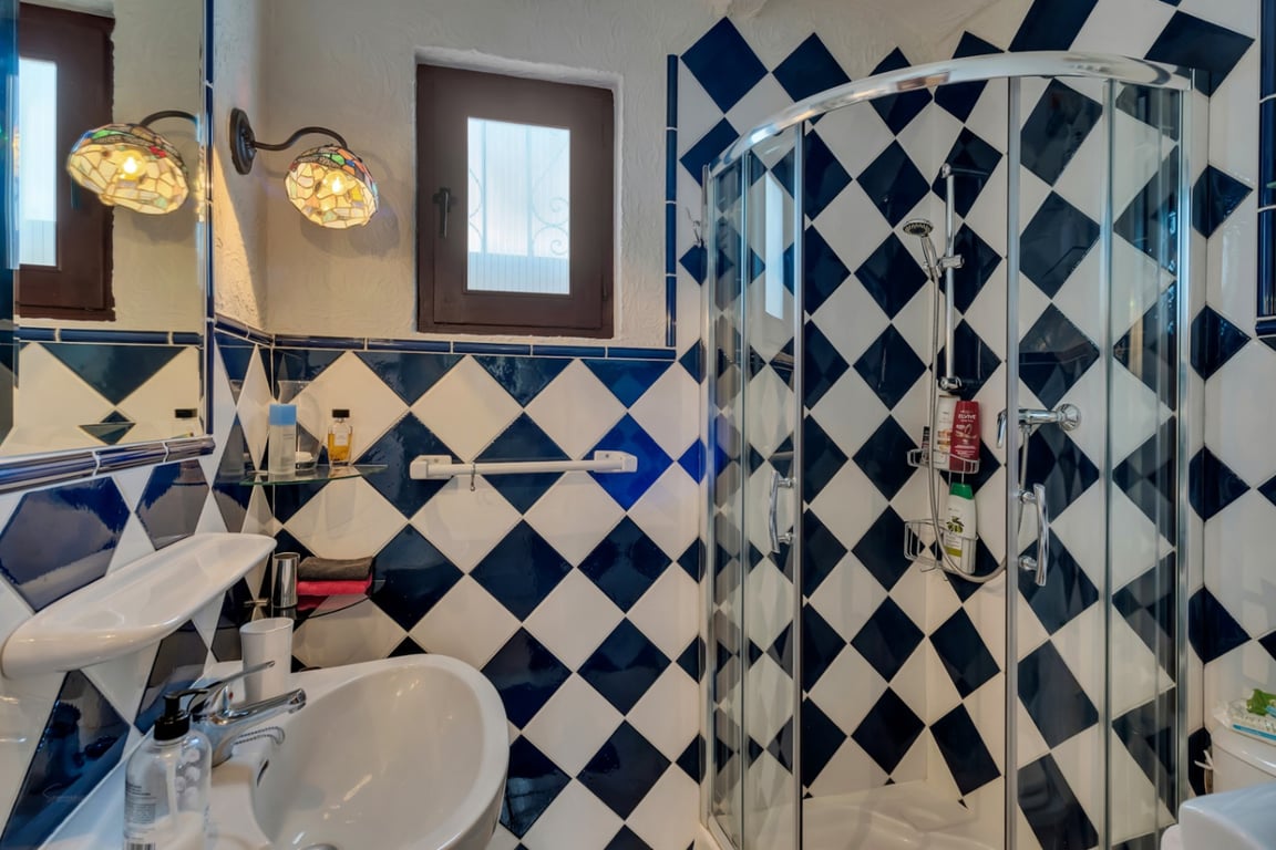 Villa con apartamento de invitados, totalmente renovada y cerca del casco antiguo de Jávea - 27