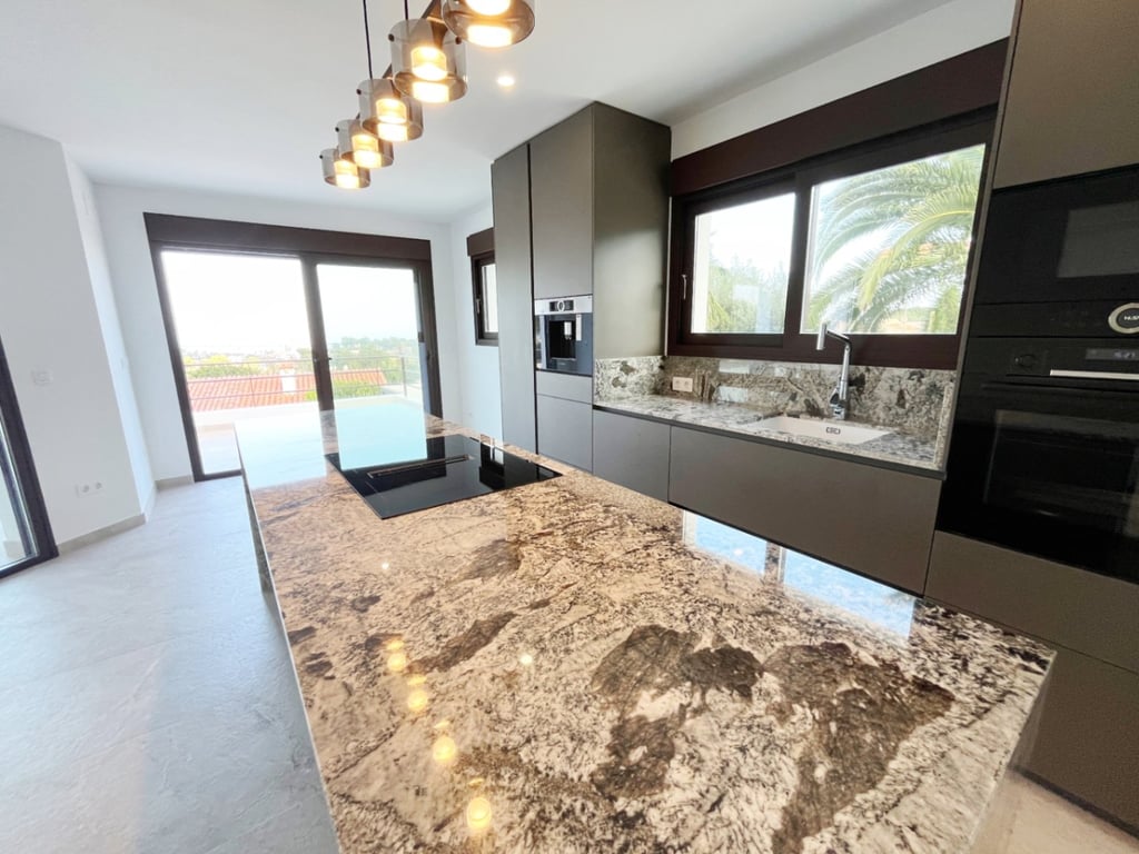 Vila de luxe a la venda a Denia amb vistes al mar i al Montgó - 6