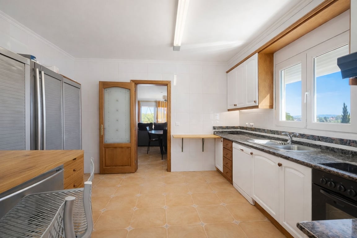 Villa de 3 dormitorios, apartamento de invitados y vistas al mar en el Montgó, Dénia - 12