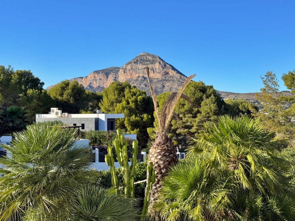 DHJV329 - Verkoop. Villa in Javea