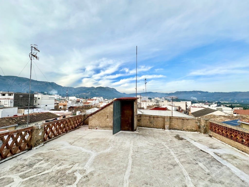 Casa de poble d'estil tradicional a Pego - 36