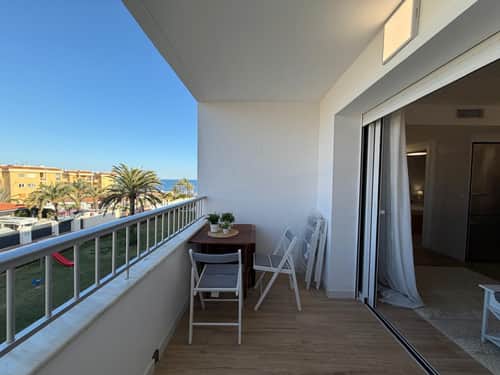 Gerenoveerd eerstelijns appartement met zeezicht in Torrevieja — foto 26