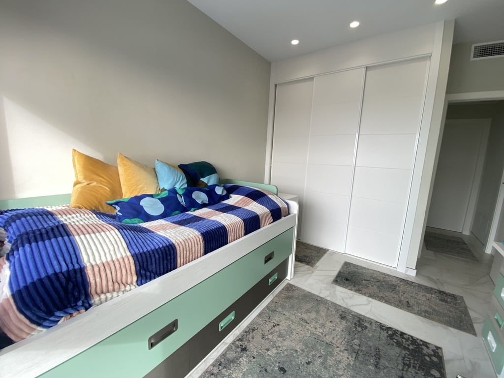 Property #RH20338 - 13