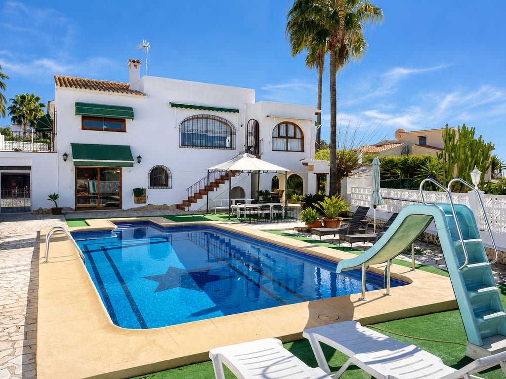 4-bed Villa in Benissa photo 2