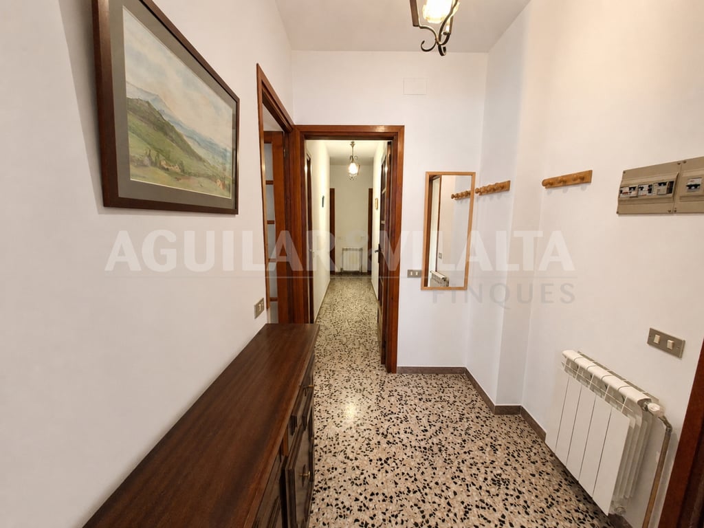 Casa toda en planta de cuatro dormitorios y dos baños - 4