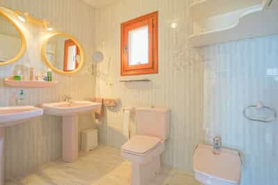 Property R4680139