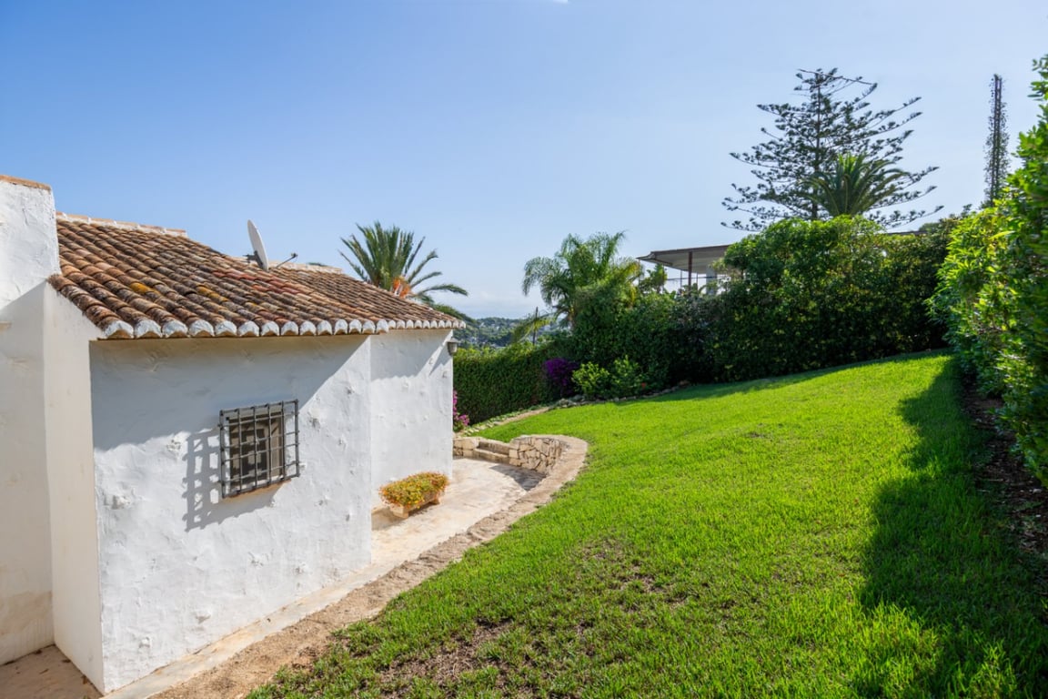 Villa con espectaculares vistas al mar en la urbanizacion ´´El Tosalet´´ en  Jávea - 34