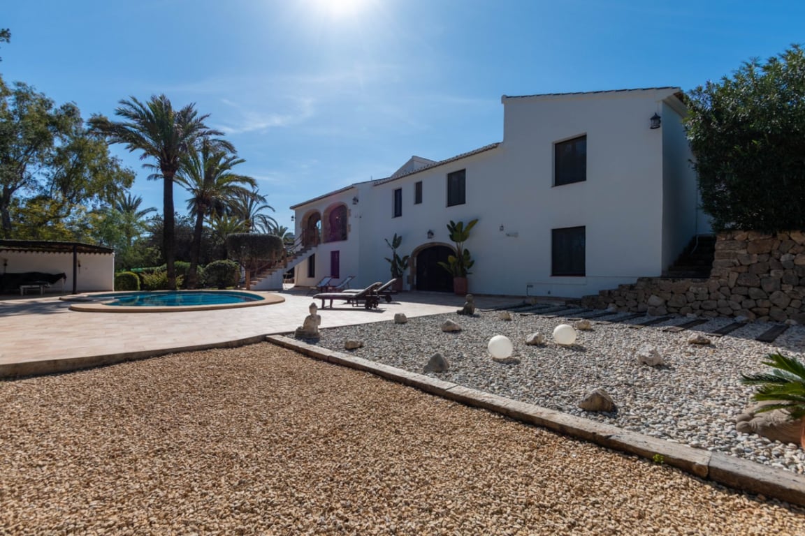 Elegant xalet a la prestigiosa urbanització La Lluca, Jávea - 30