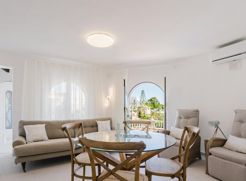 5-bed Villa in Calpe photo 11