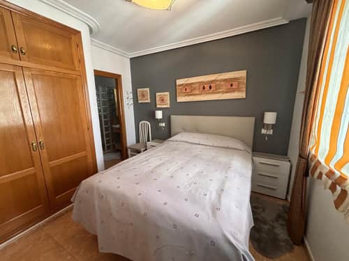 Ruim penthouse-appartement met lift in het hart van Torrevieja — foto 23