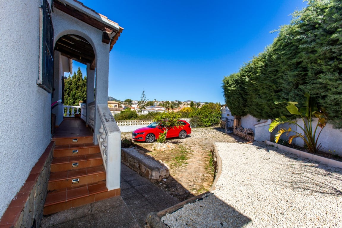 Villa con gran potencial en venta en Calpe - 37