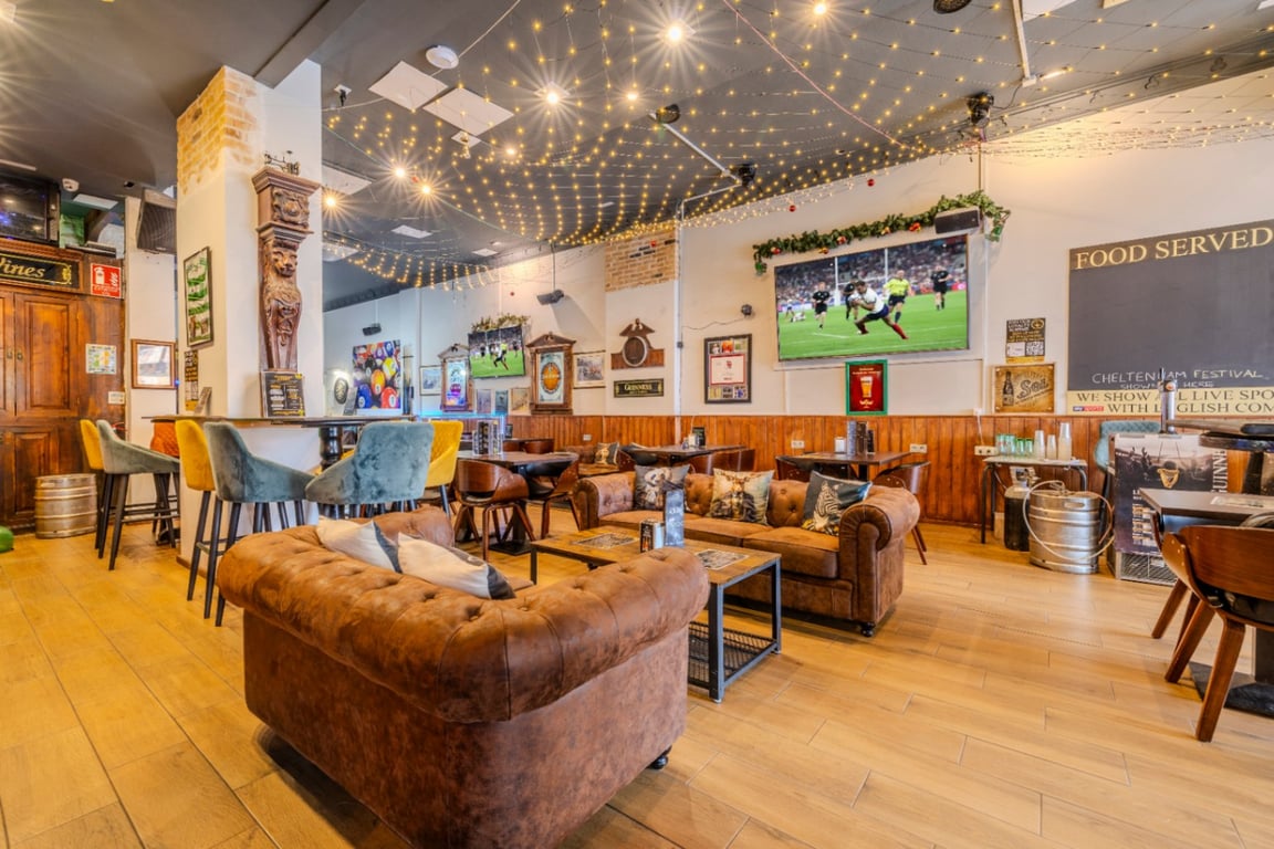 Traspaso de Pub con perfecta ubicación el Arenal de Jávea - 19