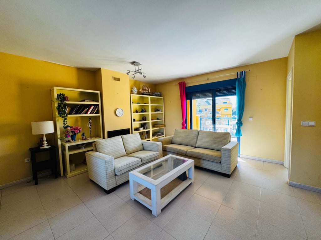 Ático  dúplex de 4 habitaciones en Marinas Km1-Zona Club de Tenis - 8