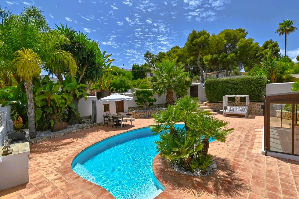 Double Villa in Moraira — 3 En-suite Bedrooms, Two Pools