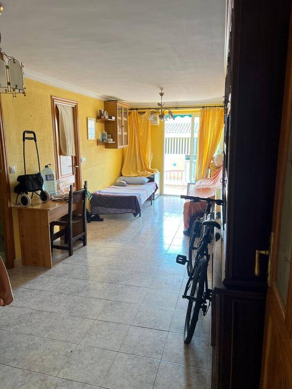 Pis amb vista al mar a Port de Jávea – Oportunitat d'inversió amb ascensor futur Preu: 269.000 € - 2