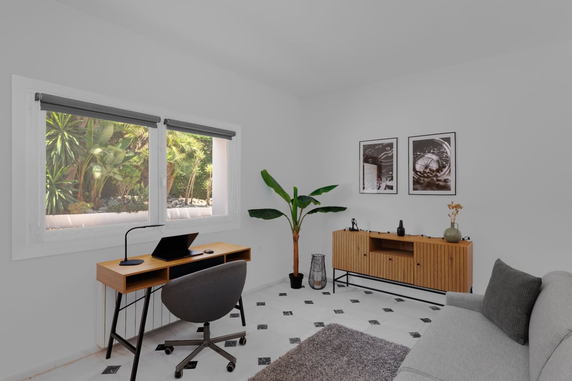 Propietat Rara a Calpe: Vila de Luxe Renovada + Casa per a Convidats en un Immens Terreny de 2,100 m²! - 17