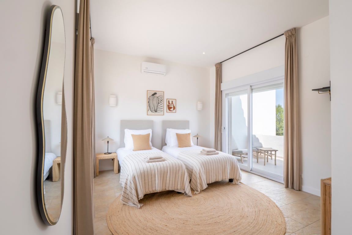 Villa recientemente reformada con impresionante vistas panorámicas de Jávea - 22