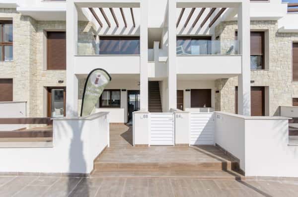 Nieuwbouwbungalow met groot terras in Los Balcones, Torrevieja