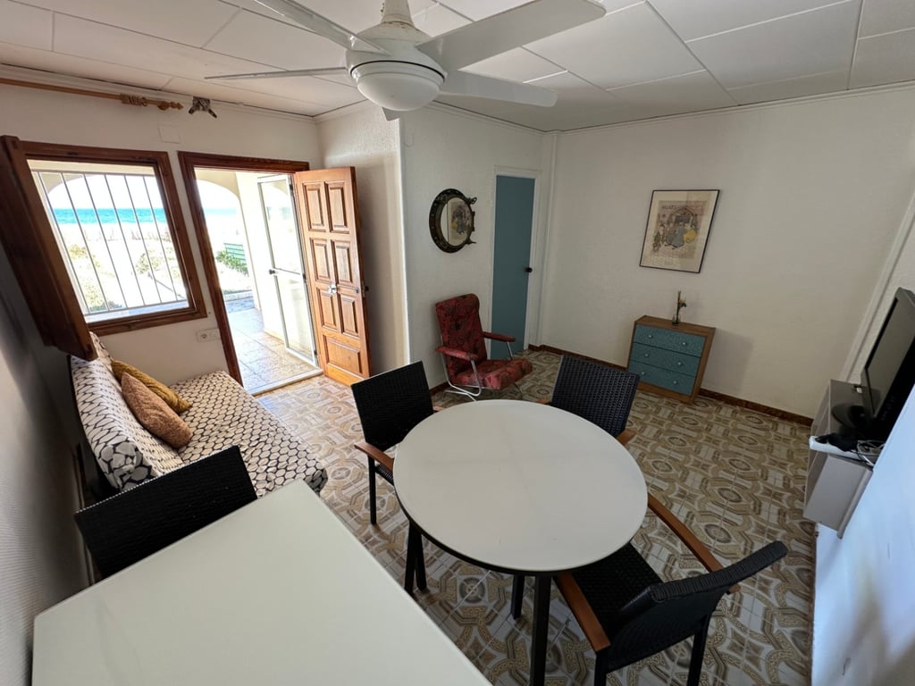 Xalet amb 2 vivendes en 1a línia de platja a Denia - 23