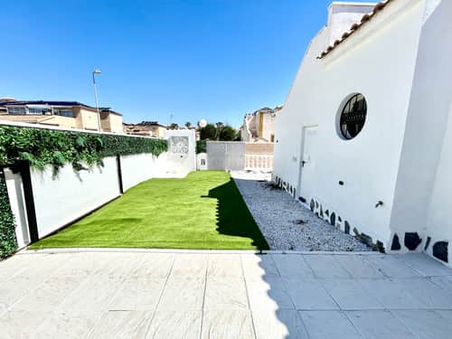 Rijwoning met 2 slaapkamers in Punta Prima — foto 23