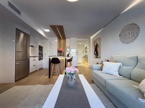 Gerenoveerd eerstelijns appartement met zeezicht in Torrevieja — foto 33