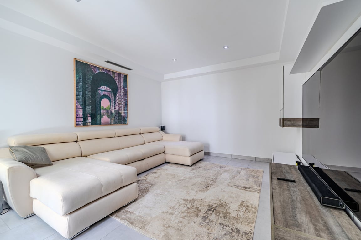 Property #RH20309 - 10