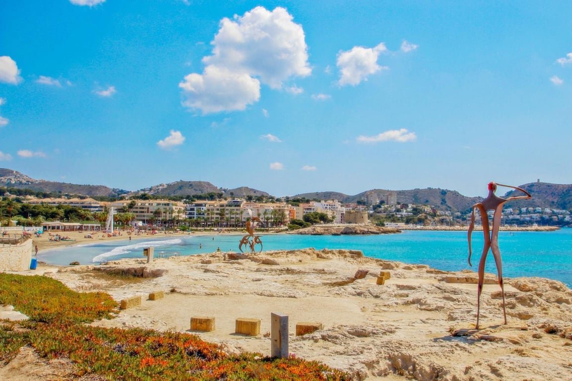 Apartamento con vistas al mar y ubicación privilegiada en Moraira - 13