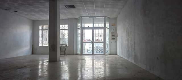 Commercial space in La Nucía, 159m²