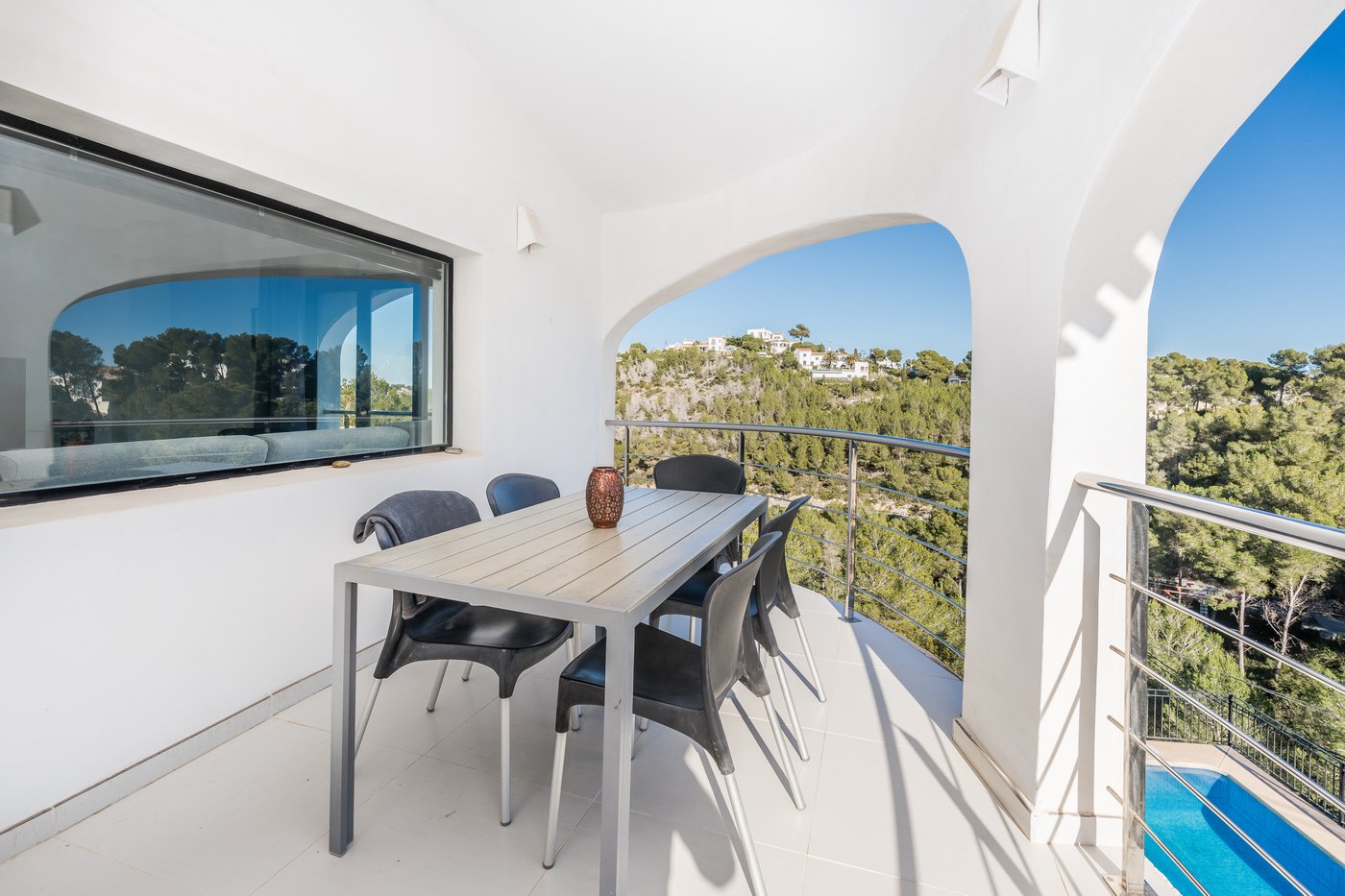 Elegante villa mediterránea de 3 dormitorios — €965,000