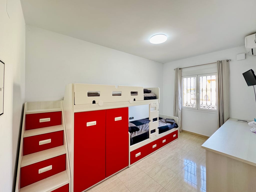 LS-333457 - Villa en Orba