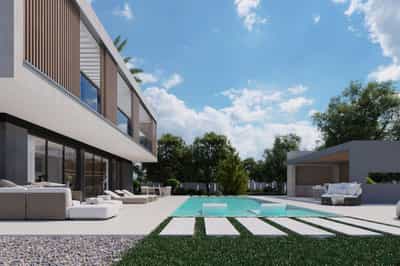 Property R4584403 2