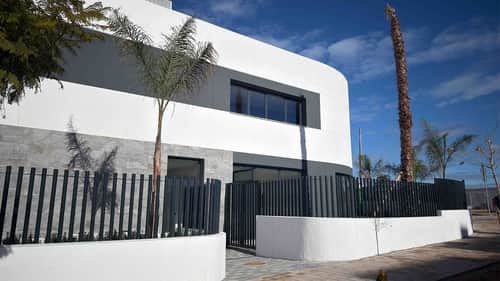Gelijkvloerse nieuwbouwbungalow met 3 slaapkamers in Torrevieja — foto 29