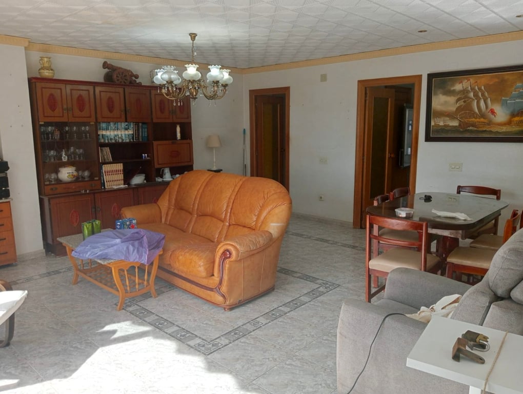 Property #RH20440 - 2