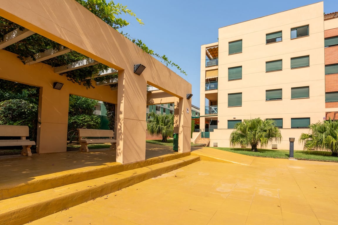 APARTAMENTO MARINETA 3 DORMITORIOS - 39