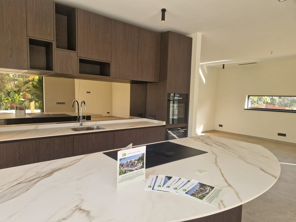 Elegancia, innovación y privacidad en esta villa de lujo en venta con certificación A++. - 5