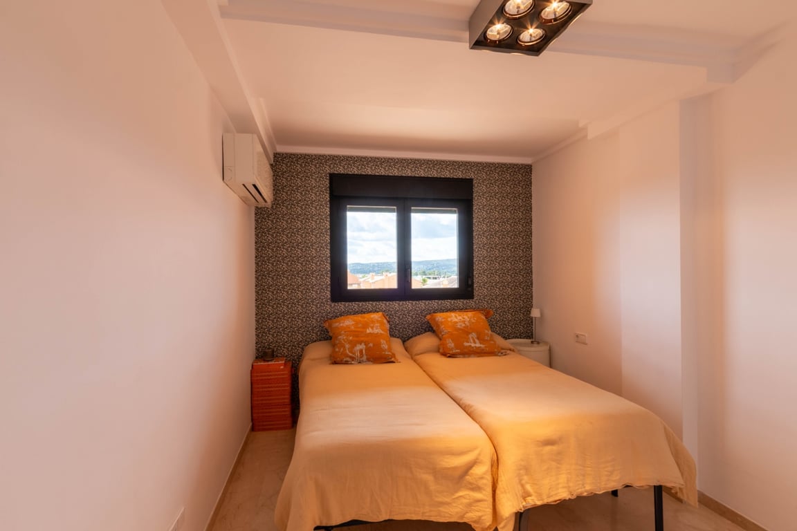 Àtic duplex orientat al sud al Port per lloguer d'hivern - 22