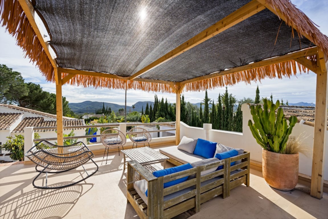 Villa reformada en la zona del montgo con casa independiente para invitados - 32