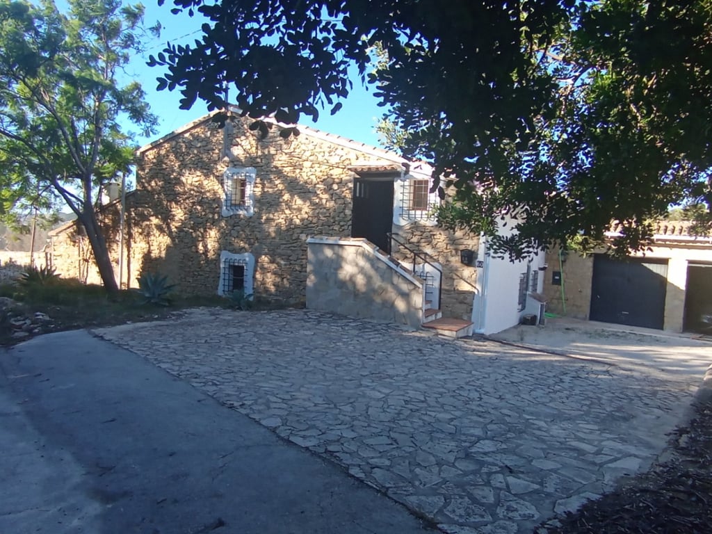 Se vende  finca antigua en Benissa - 4