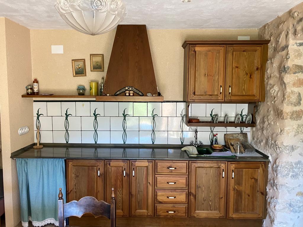 Preciosa casa de piedra de 2 habitaciones en paraje natural - 4