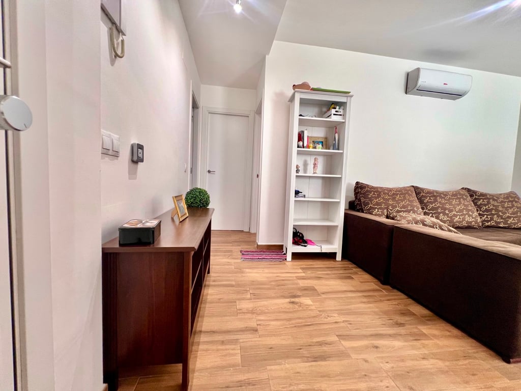 Property #RH21274 - 6