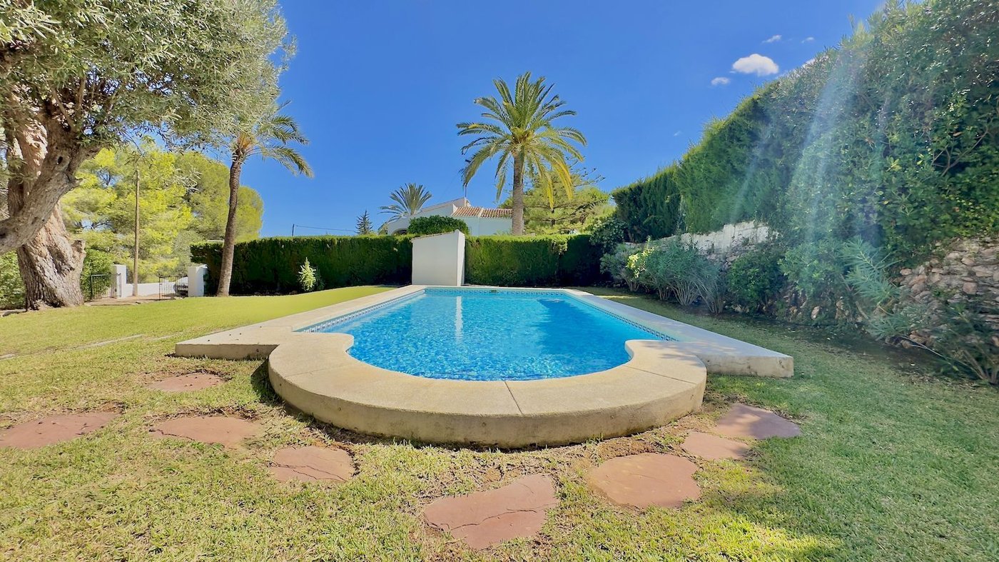 Cap Martí Villa — 6‑Bed Villa with Private Pool in Jávea/Xabia