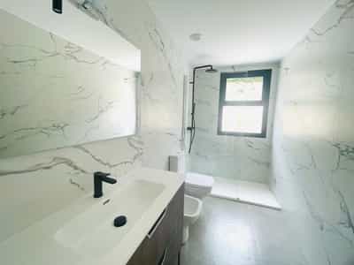Property R4386580