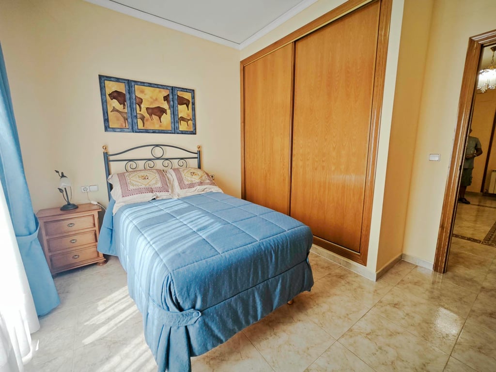 Villa de 270 m2 con piscina en venta en Pedreguer, zona residencial a un paso del centro - 12