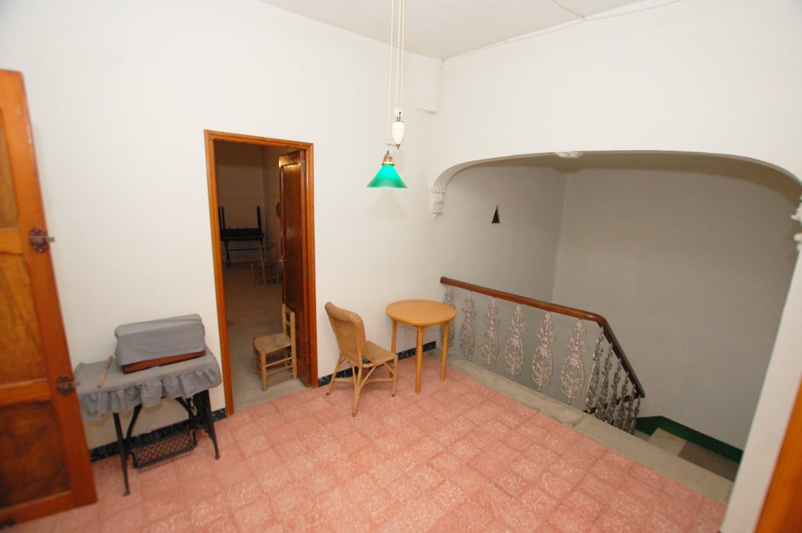 Casa de poble d'estil senyorial a Pego - 31